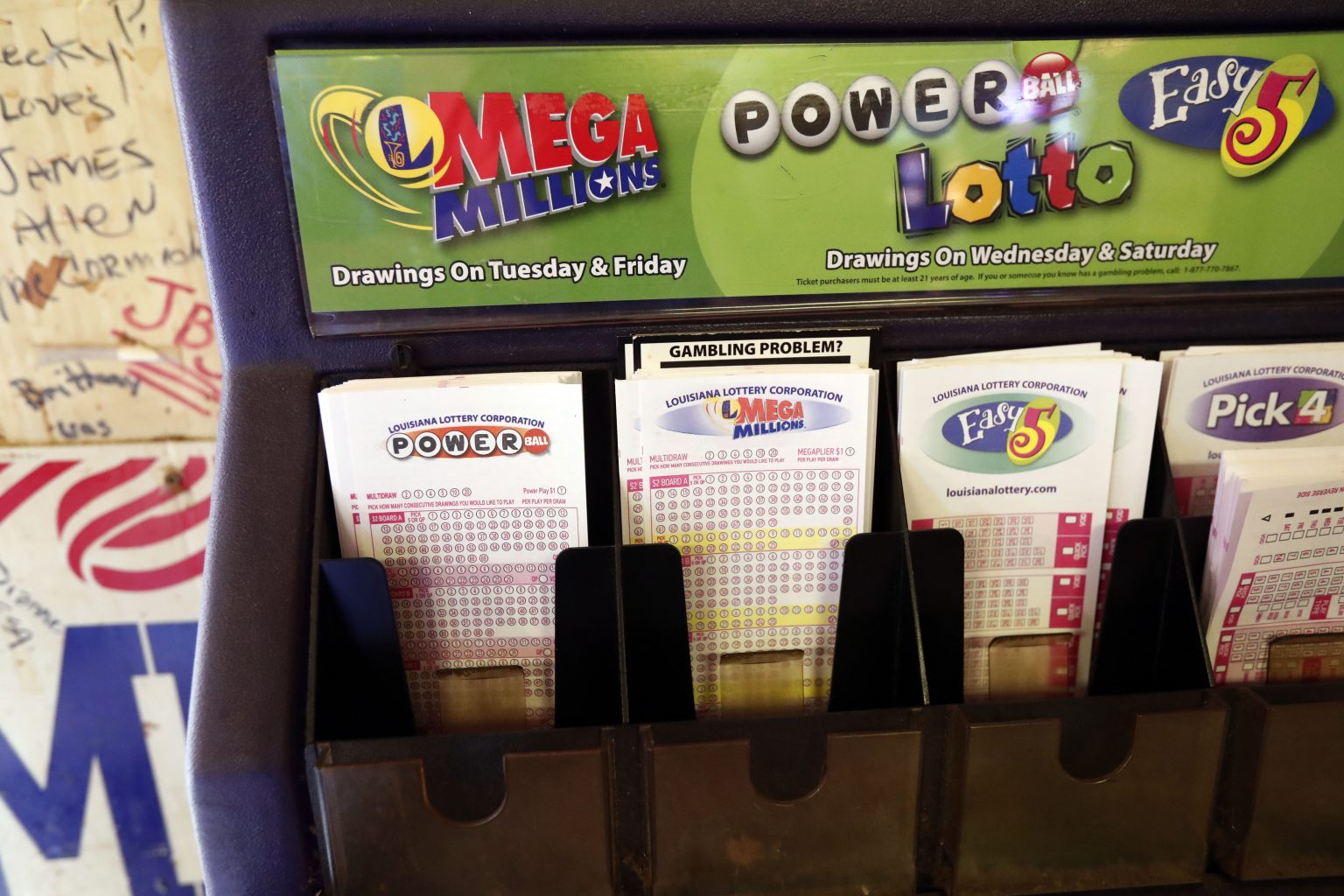 Remember When That $1.5 Billion Mega Millions Jackpot Went Unclaimed After Three Weeks? Well It’s Still UNCLAIMED